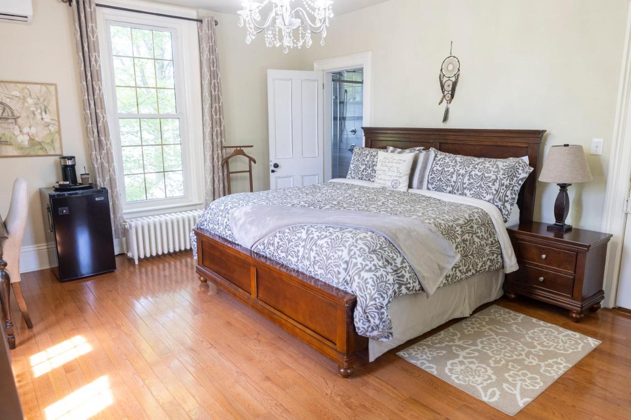 Anneken 1000 Islands B&B Luxury Suites & Spa Brockville Exterior foto